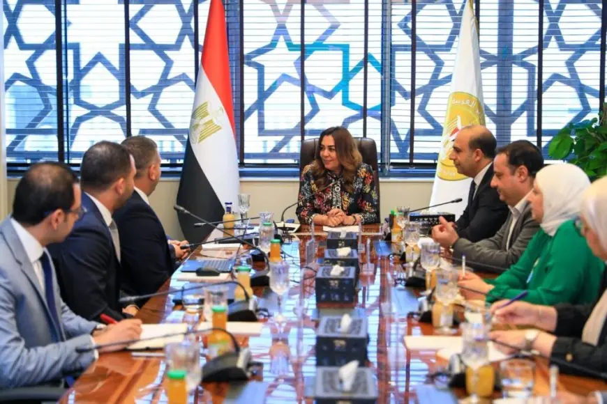 د. منال عوض: تعزيز الشراكة مع القطاع الخاص لتعزيز القدرات الفنية والتكنولوجية
