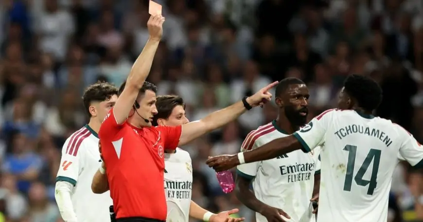 تسريب تسجيل صوتي للحكم مع غرفة VAR في حادثة طرد فينيسيوس