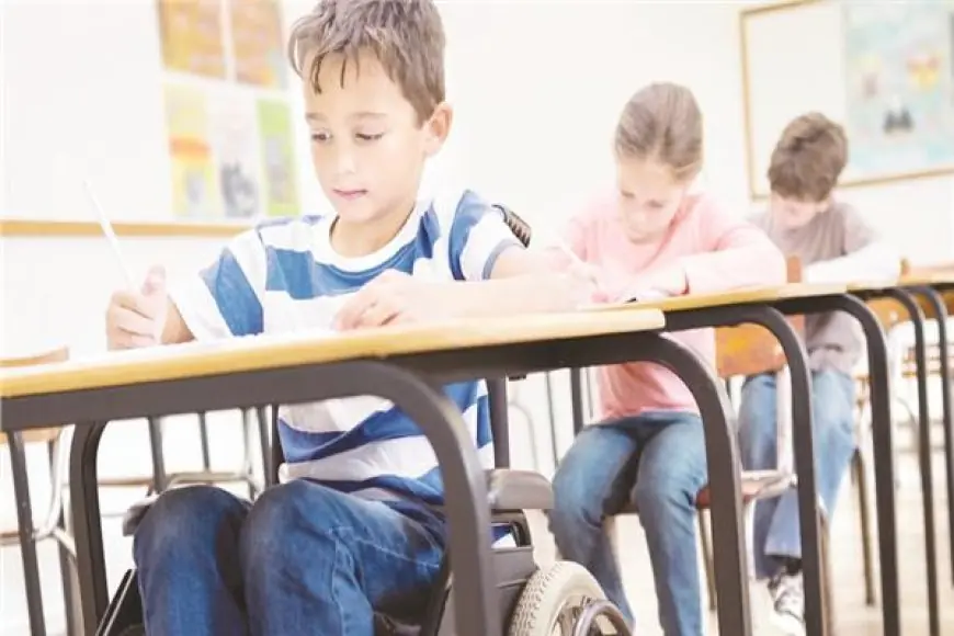 رفض قبول أطفال ذوي الهمم في المدارس: متى يصبح انتهاكاً للقانون؟
