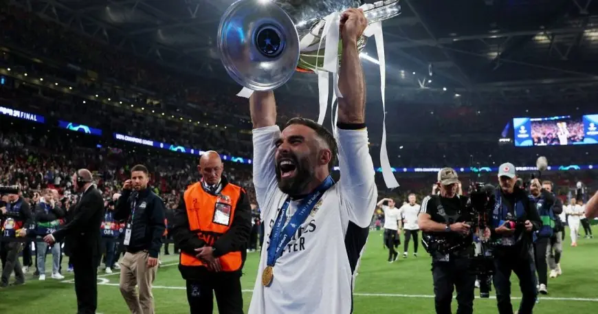 كارفاخال يعلن الاتفاق مع خيتافي الجار الأقرب لريال مدريد ماركا تكشف التفاصيل