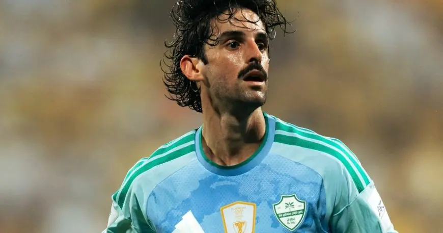 الأهلي يتألق بثلاثية رائعة ويحقق فوزه الأول في نخبة آسيا على ملعب الوصل