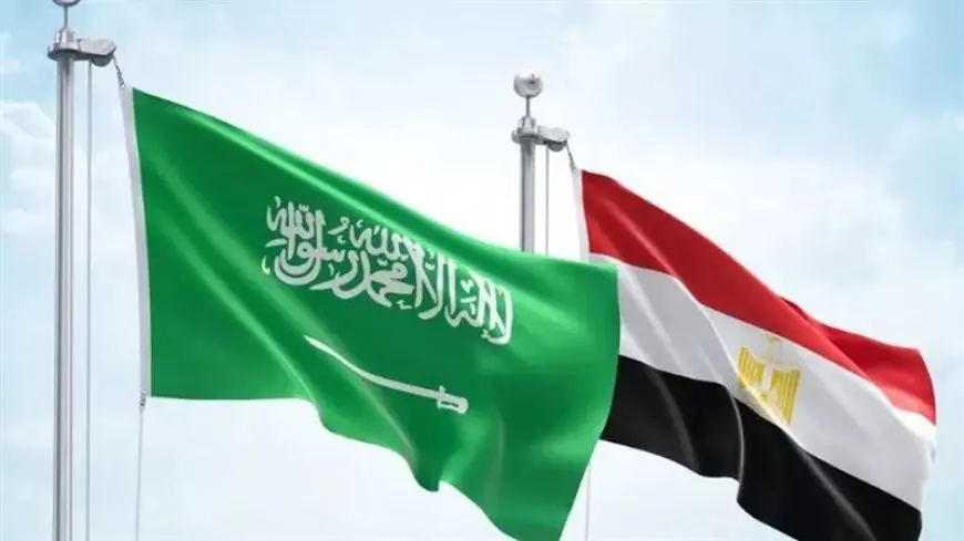 أحمد موسى يشيد بالتفاعل المصري مع بيان السعودية تحت شعار إحنا على قلب واحد