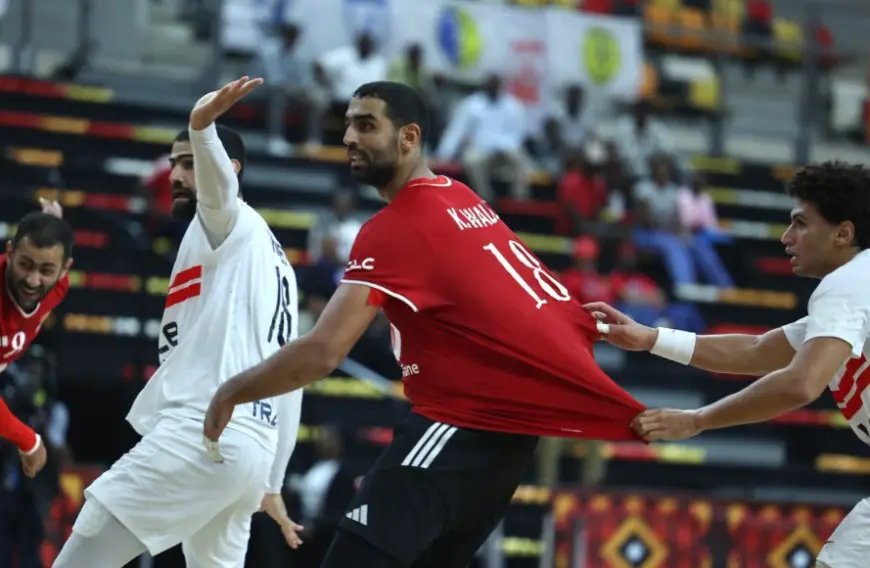خالد وليد يعتبر خبرات لاعبي الأهلي السبب الرئيسي وراء فوزهم ببطولة إفريقيا لكرة اليد