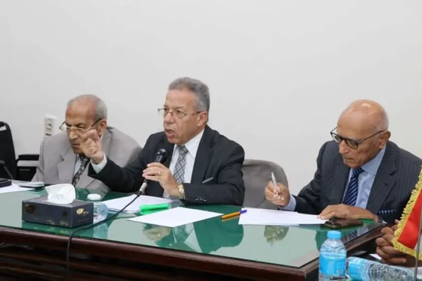 نقابة الأطباء تدعو لوقف قبول الطلاب الجدد في الكليات التي تفتقر لمستشفيات جامعية