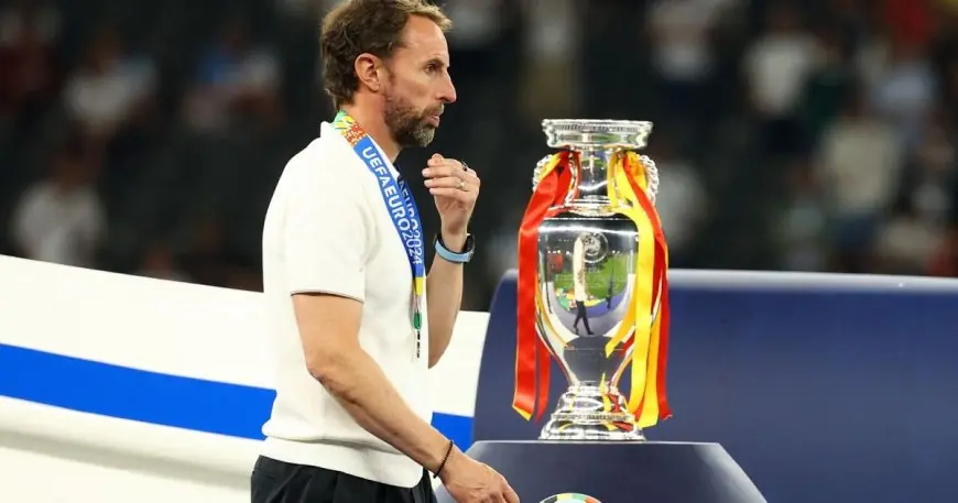 ساوثغيت يفقد الشغف ويرفض تدريب مانشستر يونايتد