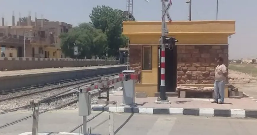 إغلاق مزلقان كوبري الشريعي بسمالوط لمدة يوم كامل
