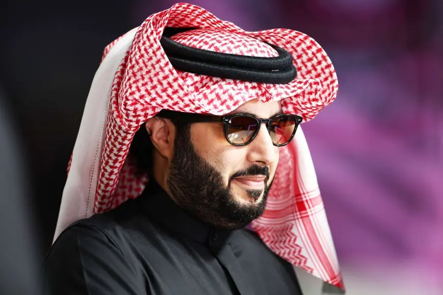 أحمد موسى يحيي تركي آل الشيخ ويتمنى له الشفاء العاجل