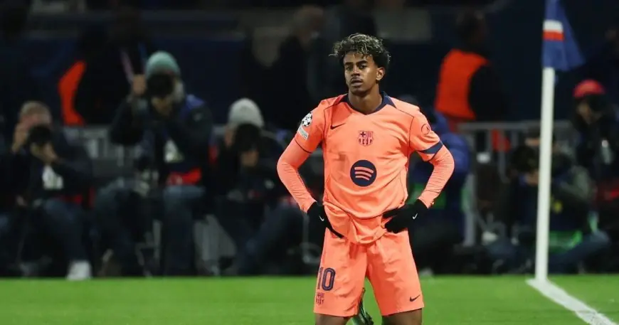 ليكيب تفاجئ لامين يامال بتقييم حاد بعد الهزيمة أمام باريس سان جيرمان