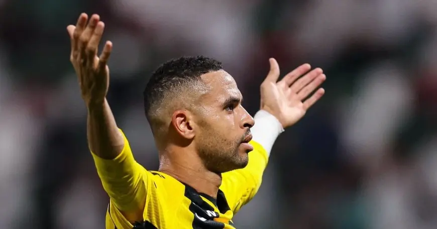 يوسف النصيري يلاحق إيفان توني بقوة في صراع صدارة هدافي الدوري السعودي