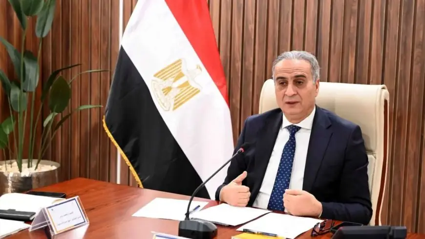 اكتشاف منشأة تبيع مستلزمات طبية ومستحضرات تجميل منتهية الصلاحية في القليوبية