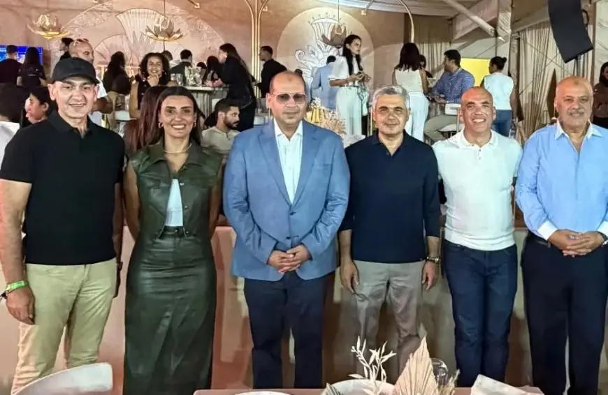ياسر إدريس يقدم التهنئة التاريخية لسامح الدهان على إنجازه في جولة لونجين العالمية للفروسية