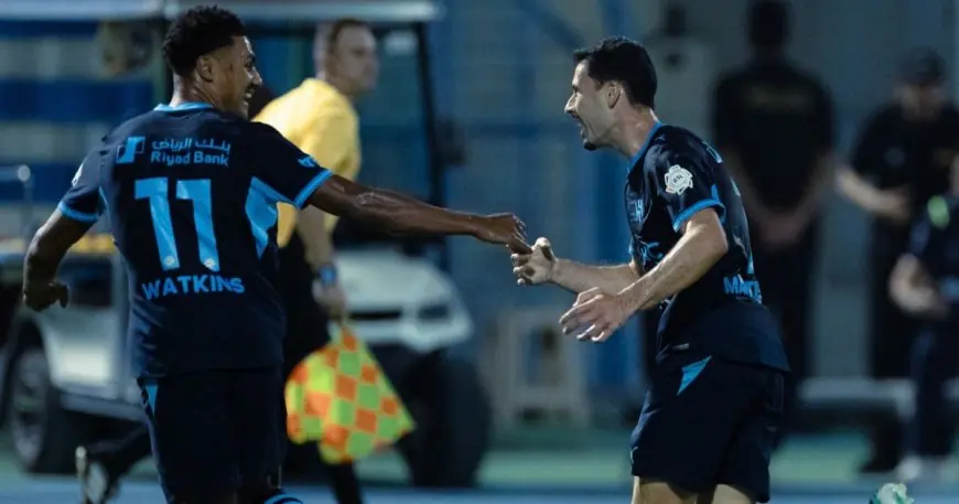 الهلال يحقق فوزًا مثيرًا ويستحوذ على الصدارة بانتصار مهم على القادسية
