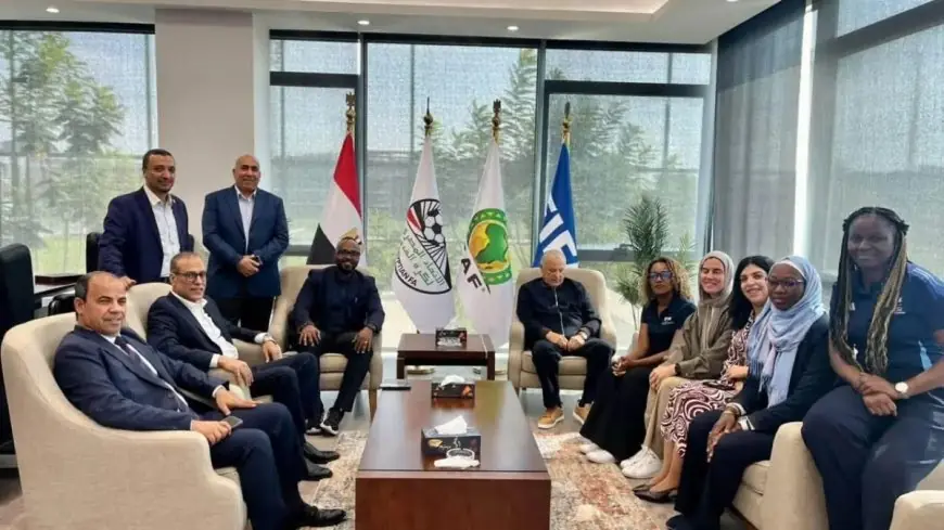أبو ريدة يستضيف وفد فيفا لبحث المشروعات وتنظيم ورشة عمل حول نظام الانتقالات الدولية TMS