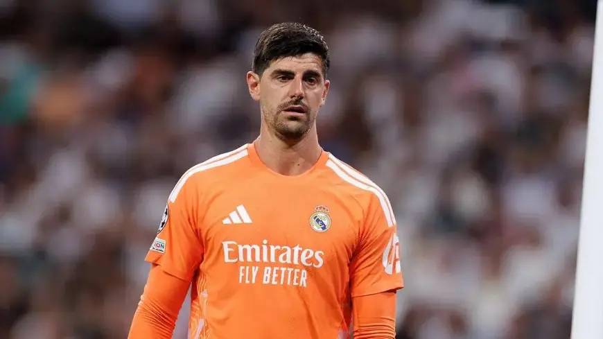 كورتوا يتحدى الزمن للعودة في كلاسيكو برشلونة رغم استبعاده