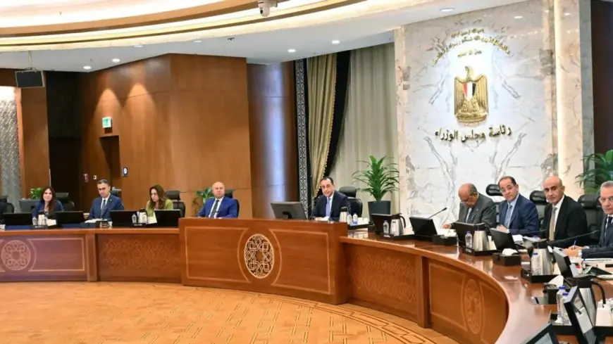 رئيس الوزراء يقود اجتماع اللجنة العليا لشئون المشاركة لتعزيز التعاون والتنمية