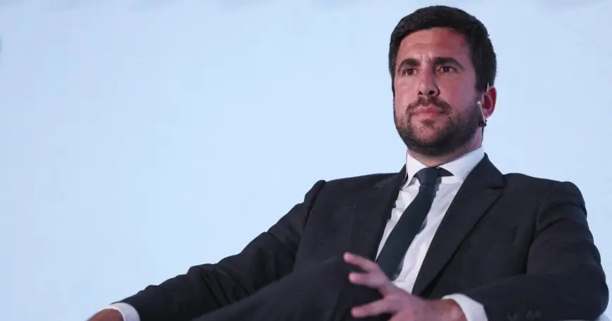 جوان لابورتا يجتمع مع منافس رئيس ريال مدريد استعدادًا للكلاسيكو المرتقب