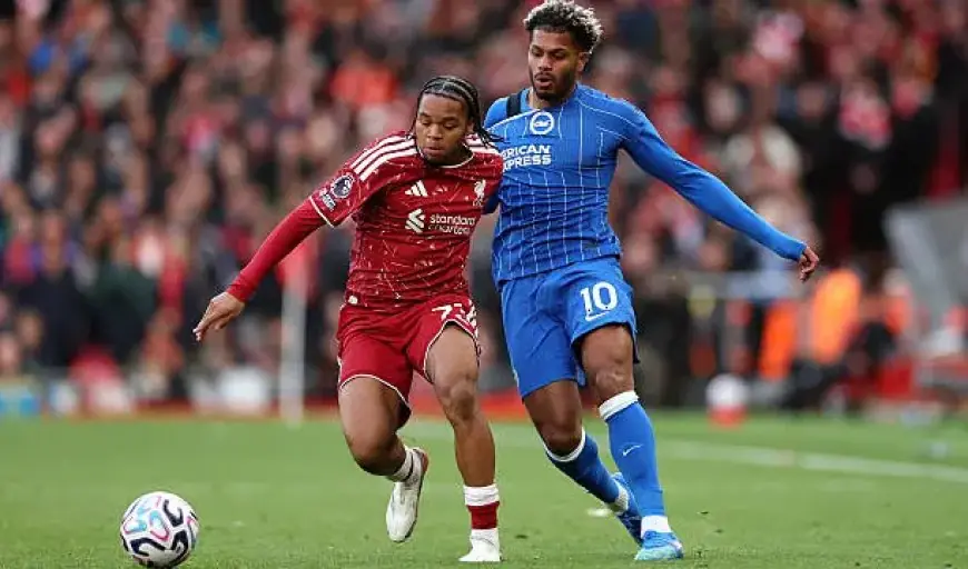 ليفربول يتألق بفوز مثير على برايتون بثنائية في الدوري الإنجليزي