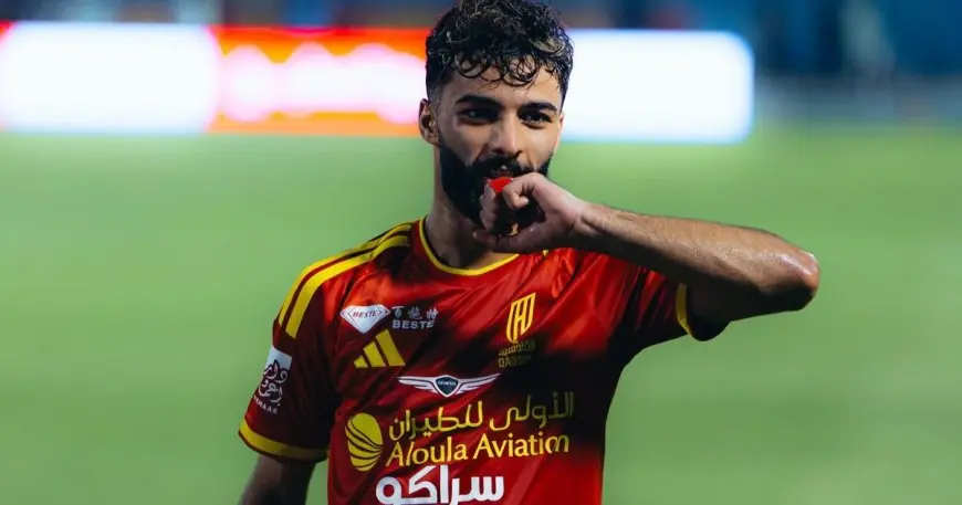 رودجرز يمزح: هل يستحق أبو الشامات الكرة الذهبية؟