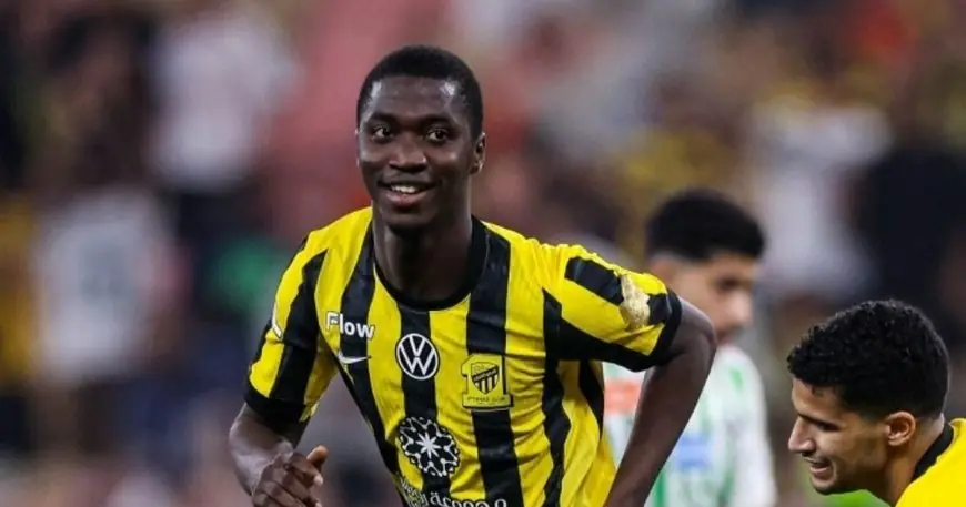 الاتحاد يحدد موعد عودة دومبيا إلى الملاعب بعد 6 أشهر من الجراحة