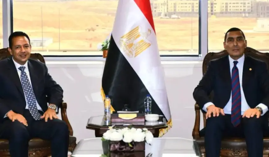 وزير الشباب والرياضة يجتمع برئيس نادي الاتحاد السكندري لبحث مستقبل المشروعات الاستثمارية للزعيم الثغر