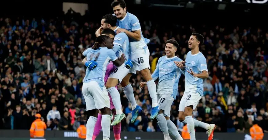 سيتي يتجاوز برايتون بركلات الترجيح ويقترب من لقب كأس الرابطة