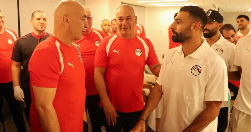 رئيس الاتحاد المصري يزور تركيا للتفاوض مع محمد صلاح في جلسة هامة