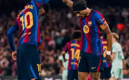برشلونة يسحق ألافيس بستة أهداف ويصبح في قمة الدوري الإسباني